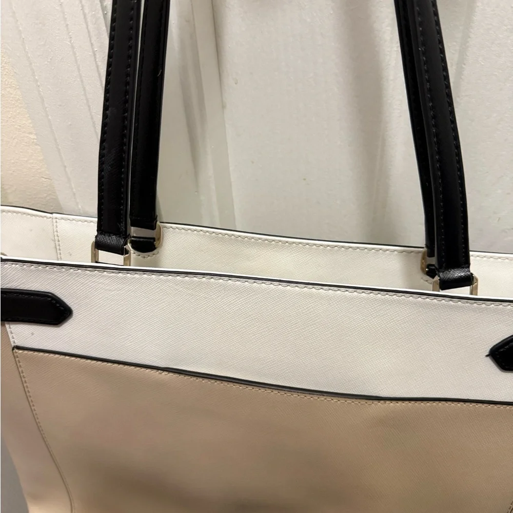 Kate Spade Cream and Black Tote - Picture 6 of 10